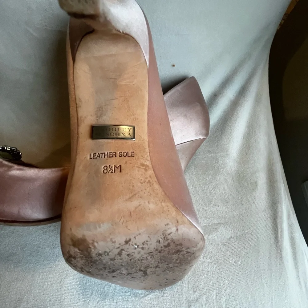 Jewel Badgley Mischka Blush Satin Heels‎ with Crystal Detail